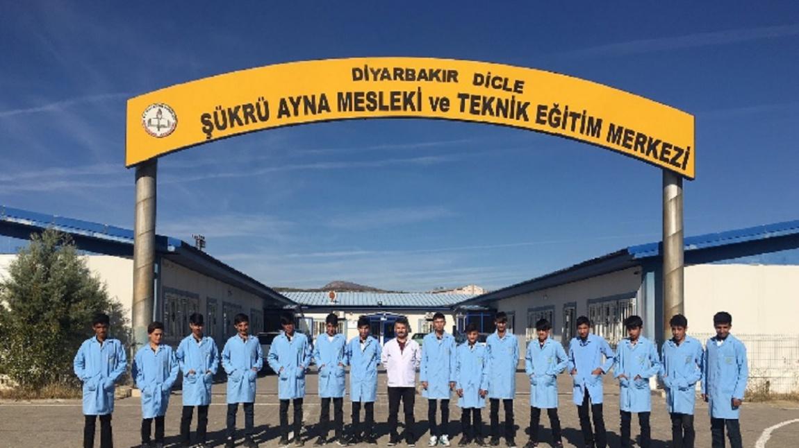 Dicle Şükrü Ayna Mesleki ve Teknik Anadolu Lisesi Fotoğrafı